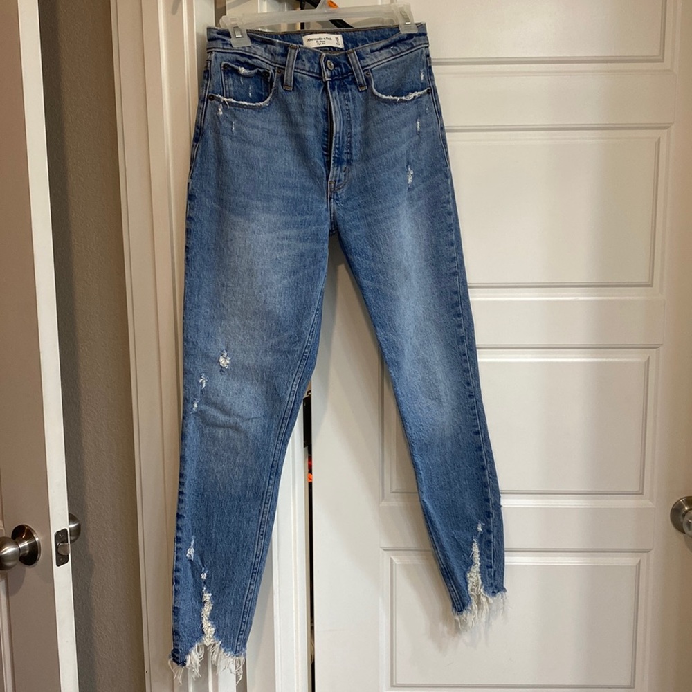 Size 26/2 Abercrombie skinny high rise jeans